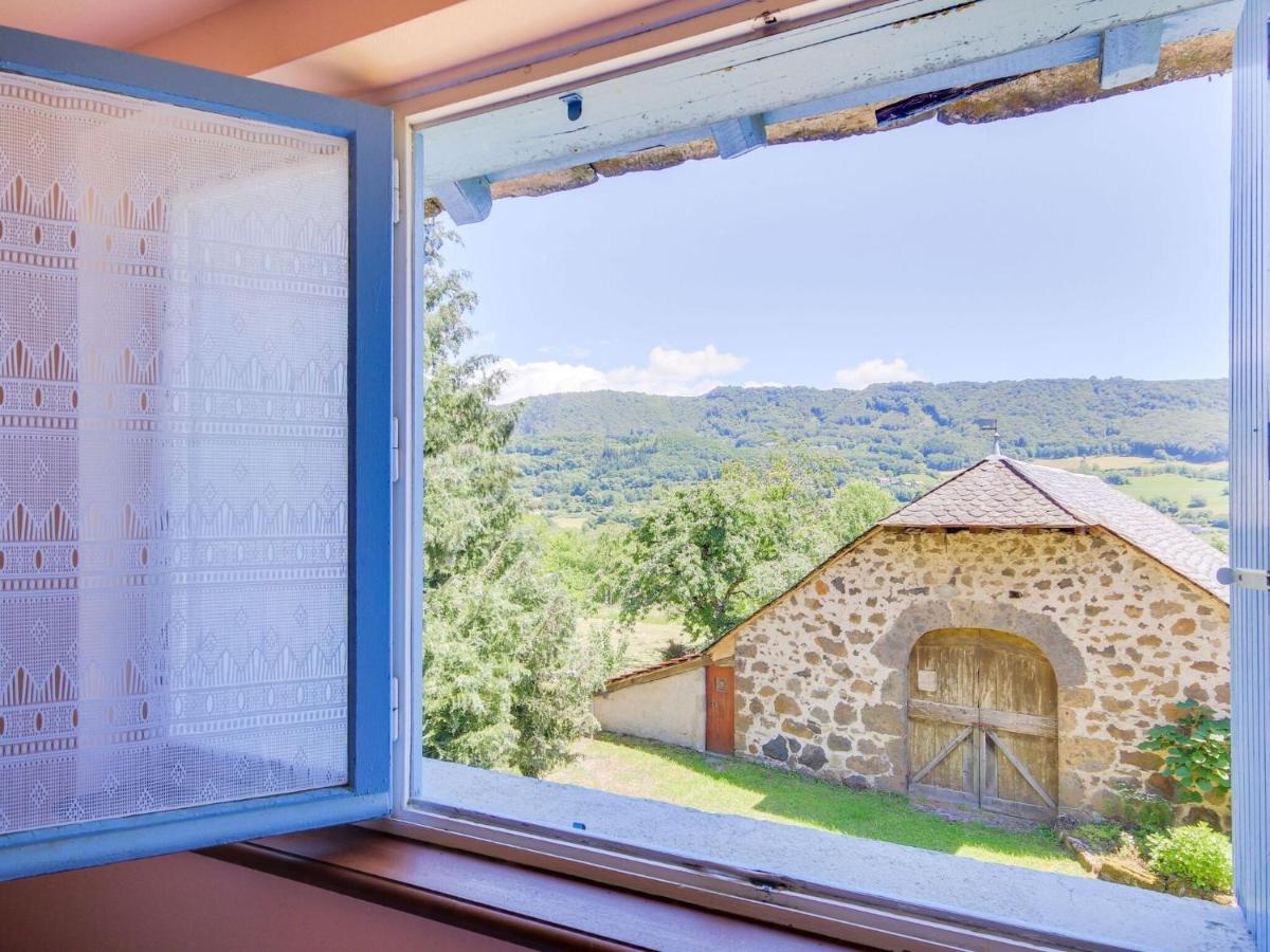 Beautiful Villa In The Parc Des Volcans D Auvergne Vic-sur-Cère المظهر الخارجي الصورة